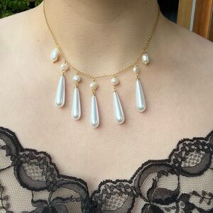 Romantic Victorian Antique Style Pearl Drop Necklace